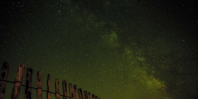 企业软件用户体验（UX）度量与持续优化方法论：以易百OA系统为例